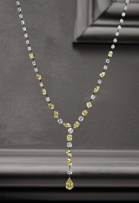 09-crivelli-gioielli-collana-oro-bianco-giallo-diamanti-bianchi-fancy Girocollo in oro bianco giallo e diamanti bianchi e fancy | Crivelli Official