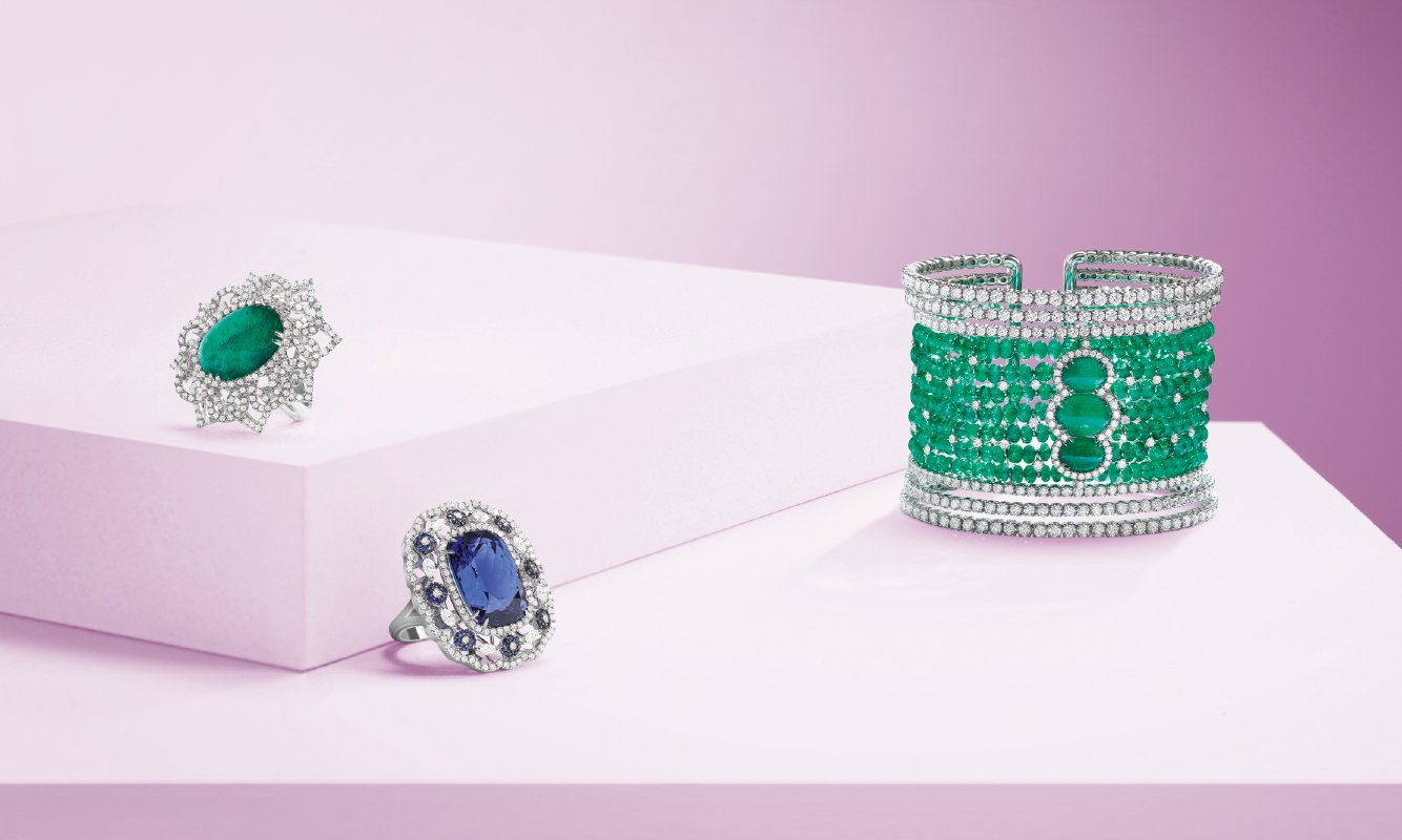 Bracciale oro bianco e brillanti con smeraldi. | Crivelli Official Bracciale oro bianco e brillanti con smeraldi. | Crivelli Official